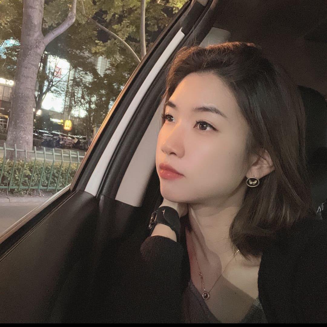 张 某 某