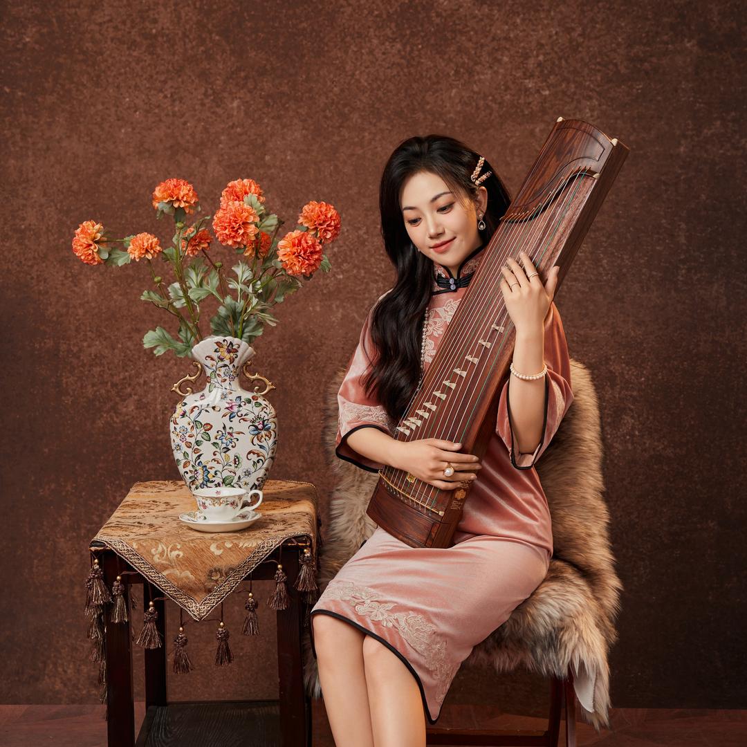 亦可君弹古筝