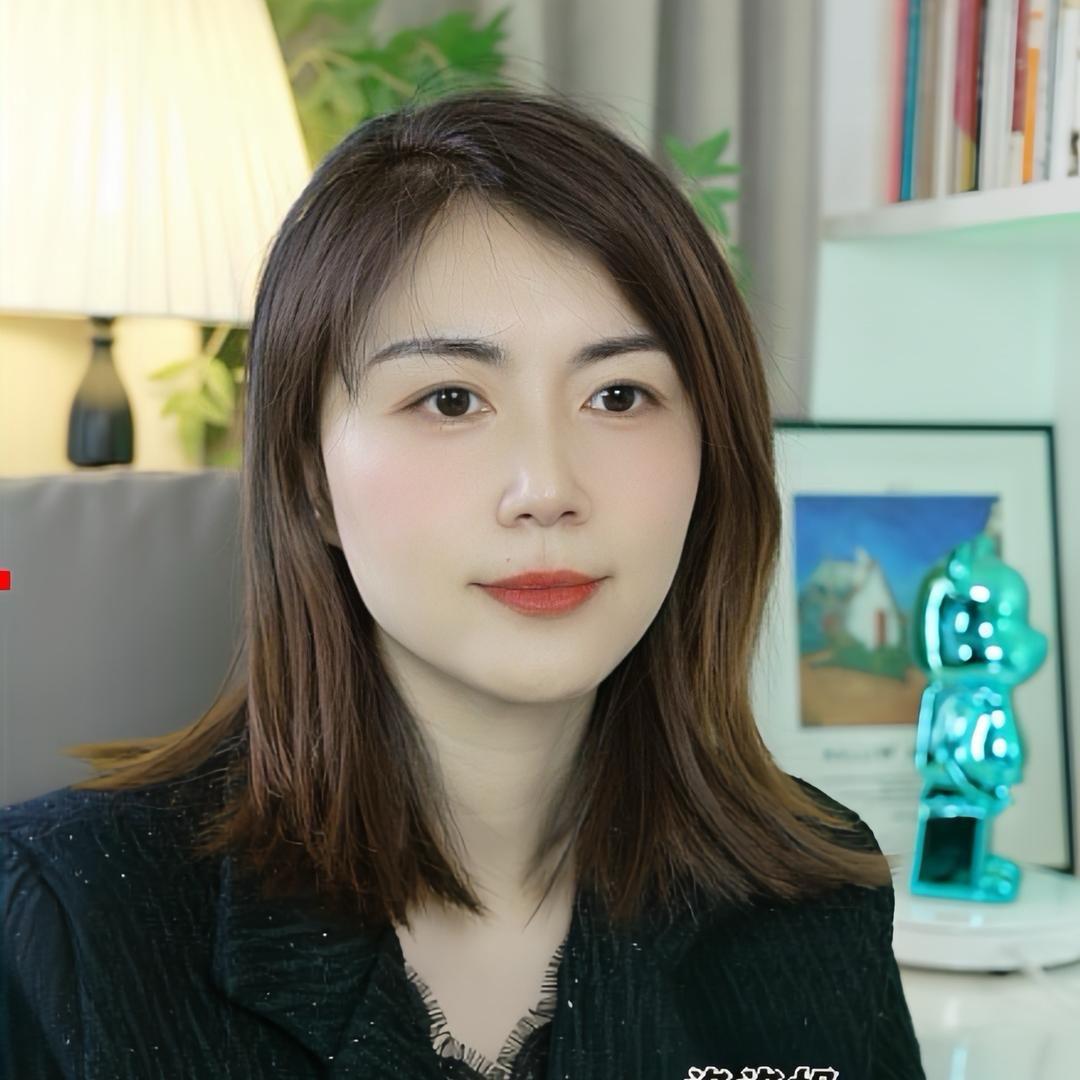 洛洛姐（聊求职转行）