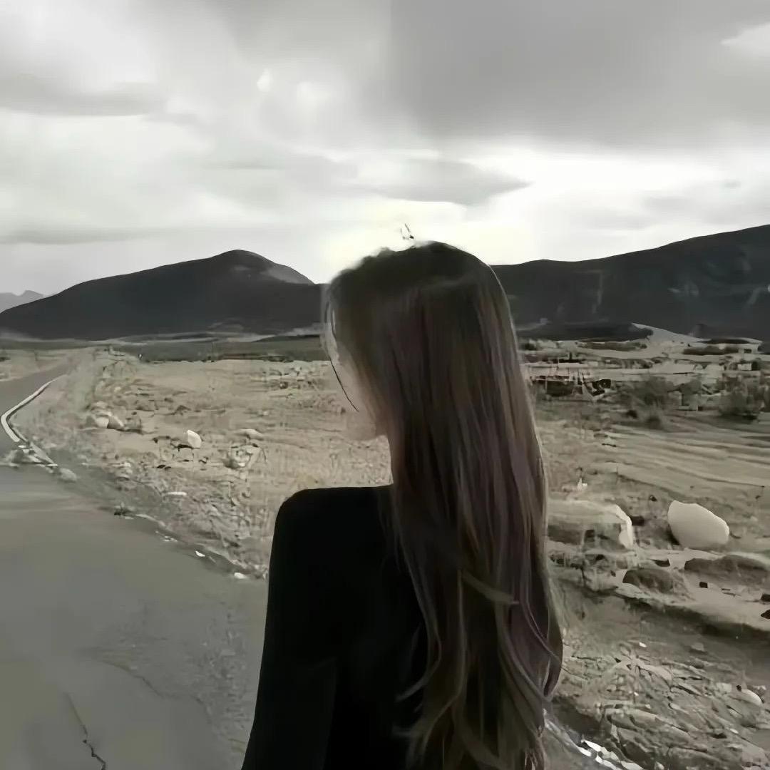 滕新雅.