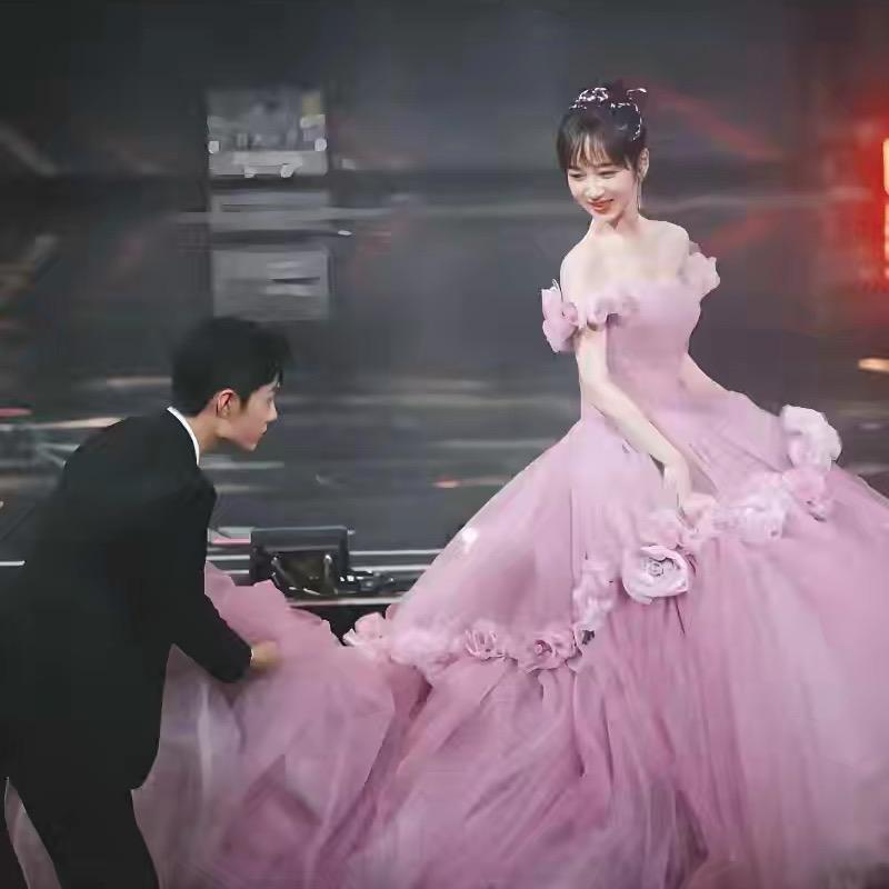 🌷余生欢ᥫᩣ༠°