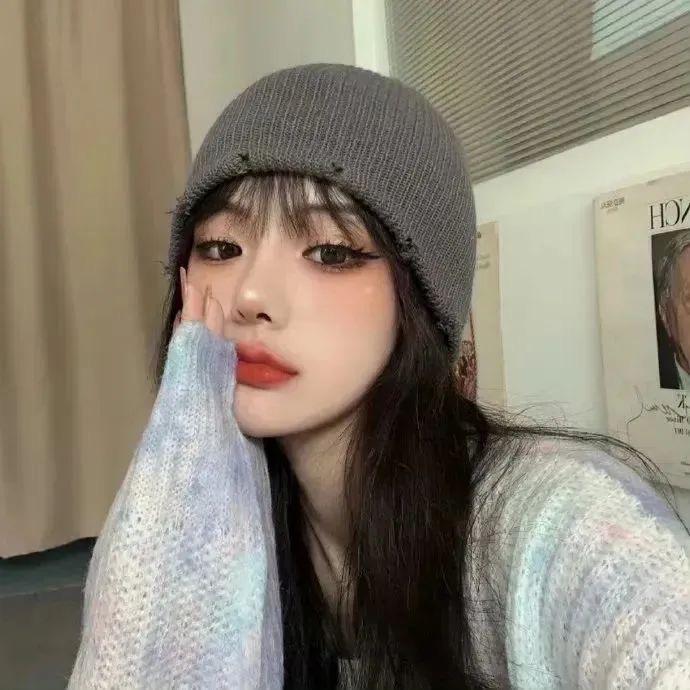 招工中的小姐姐