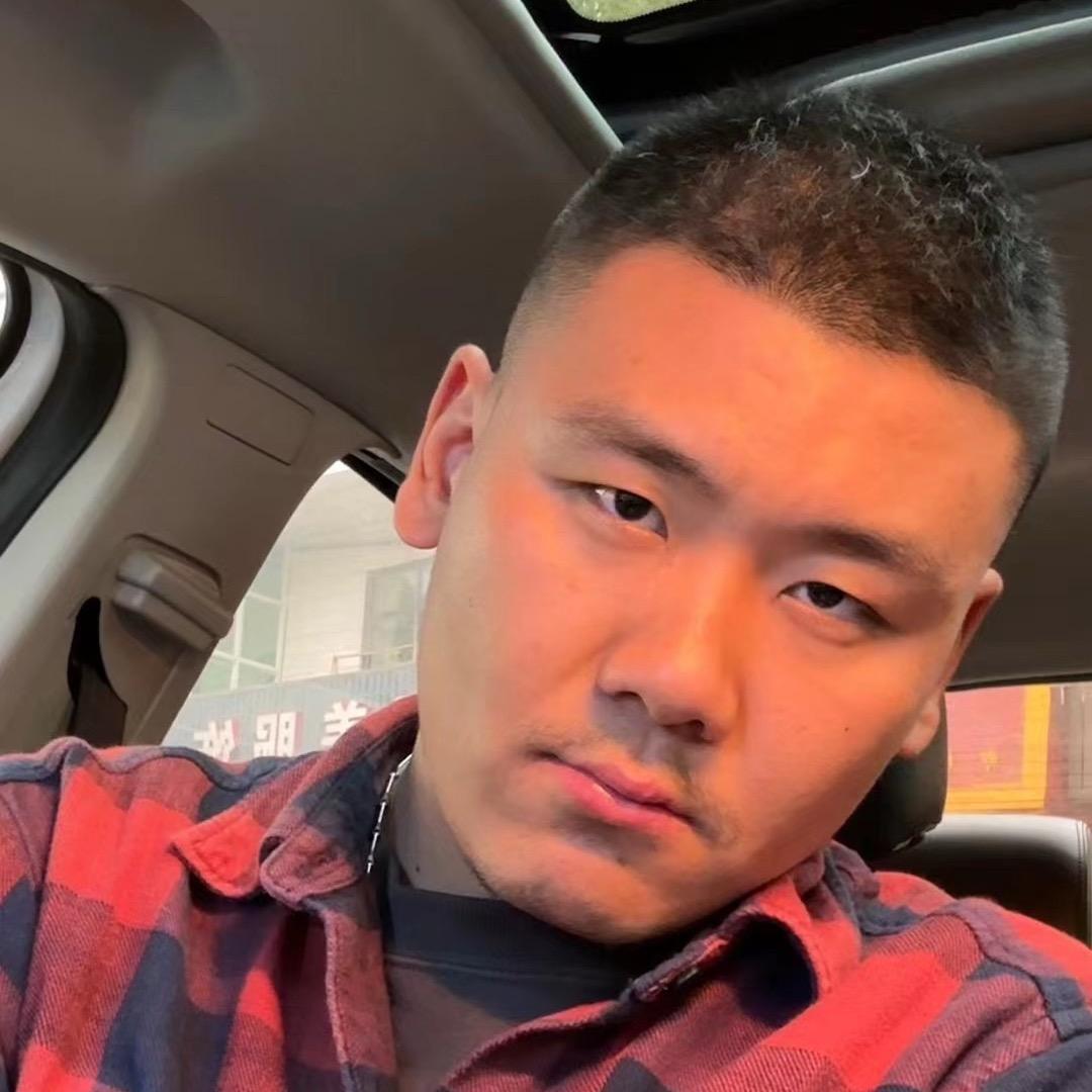 喜欢唱歌的小黑