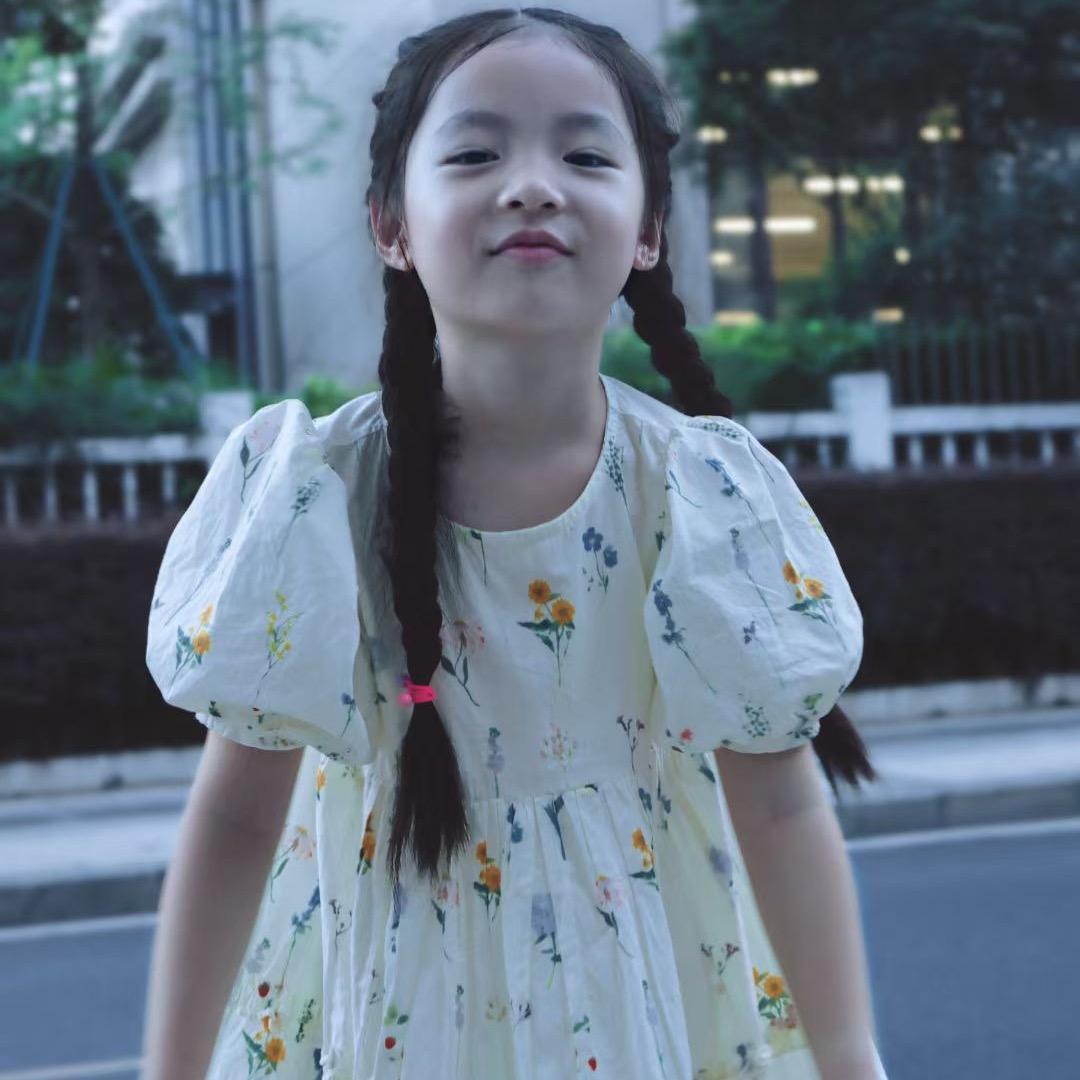 贝贝吖精品童装