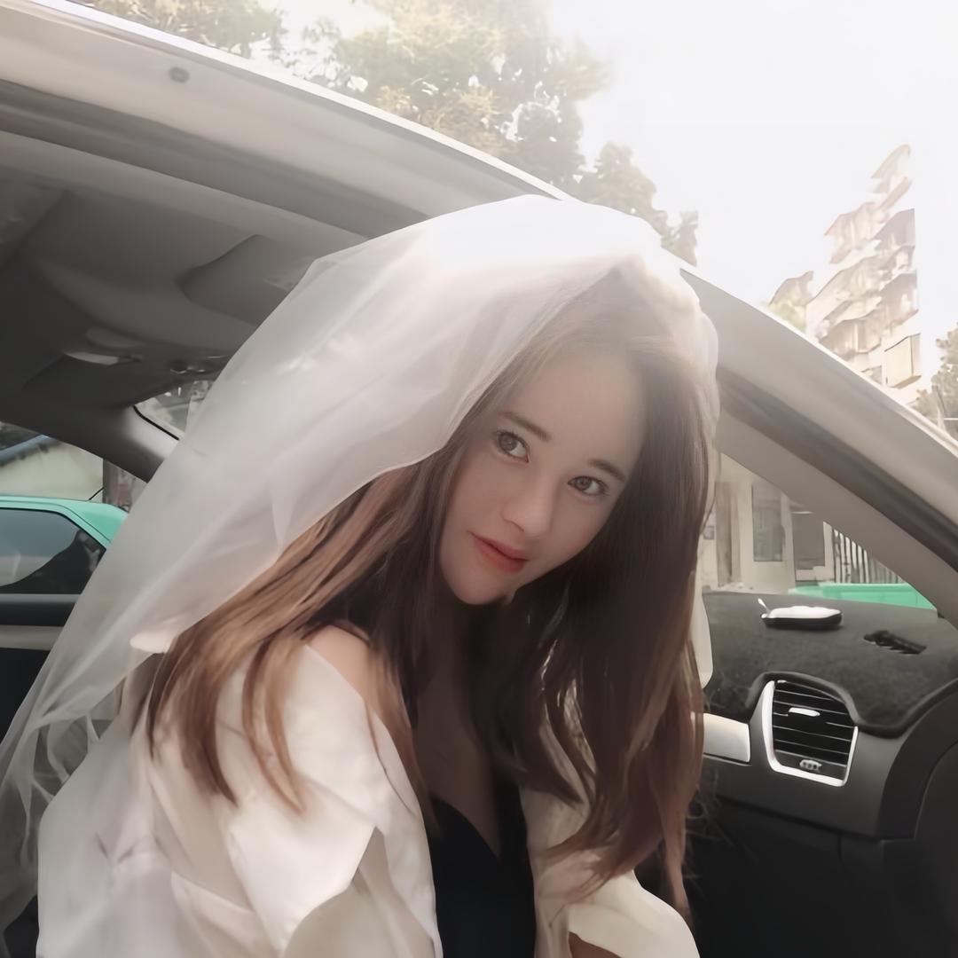 钱多多.