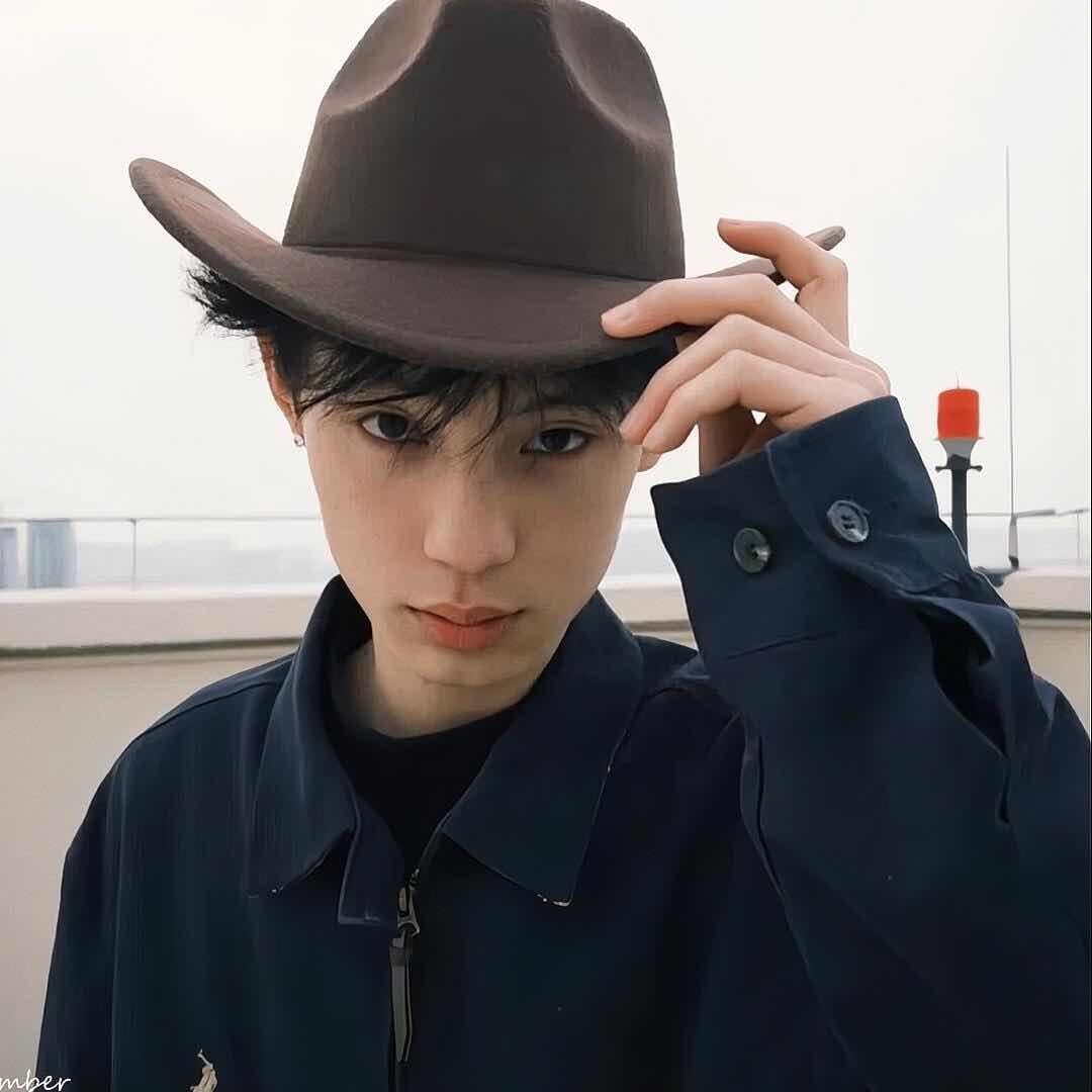 L！