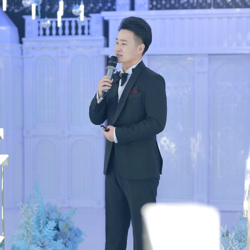 大音｜主持人杨洋