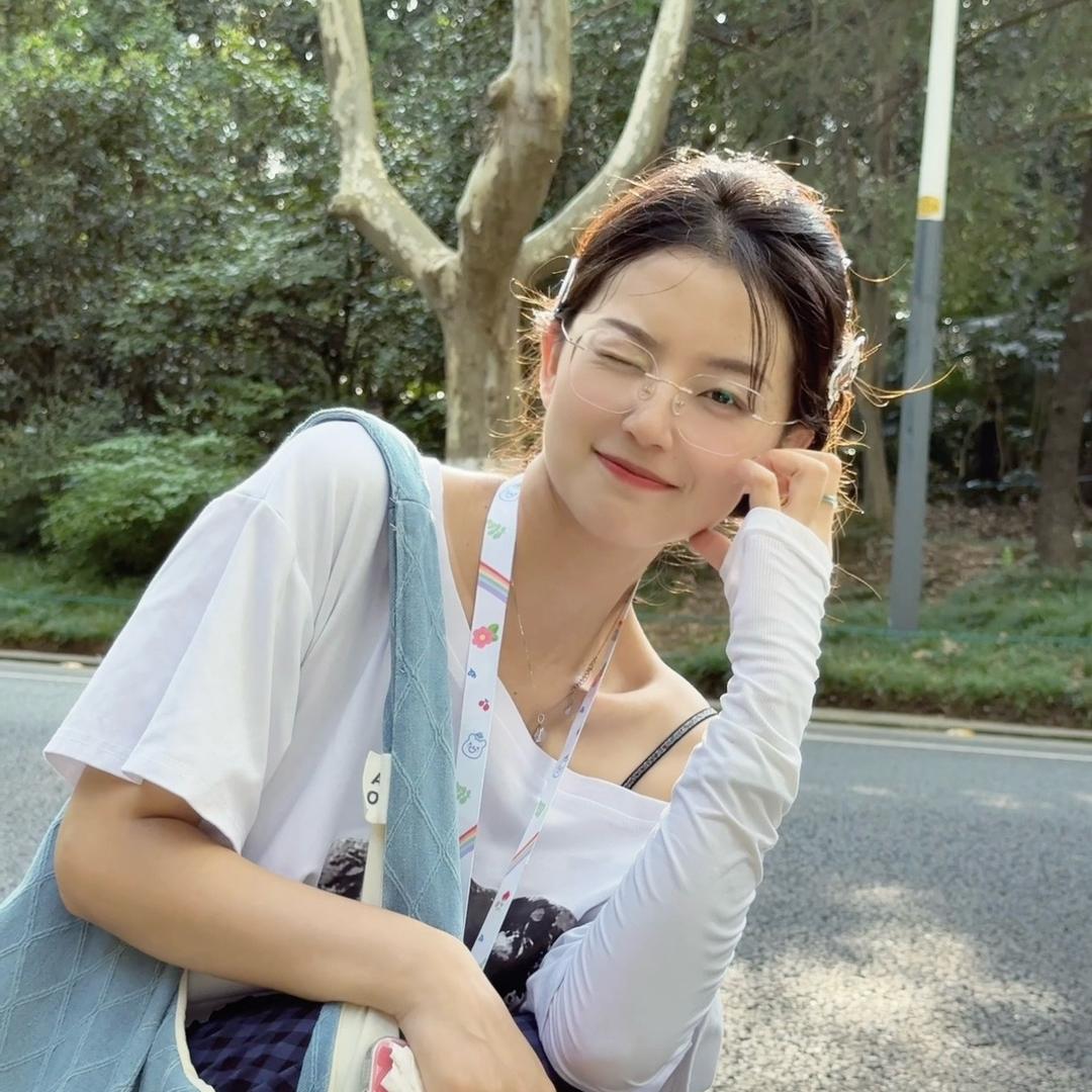 我最最最爱吃蓝莓啦！