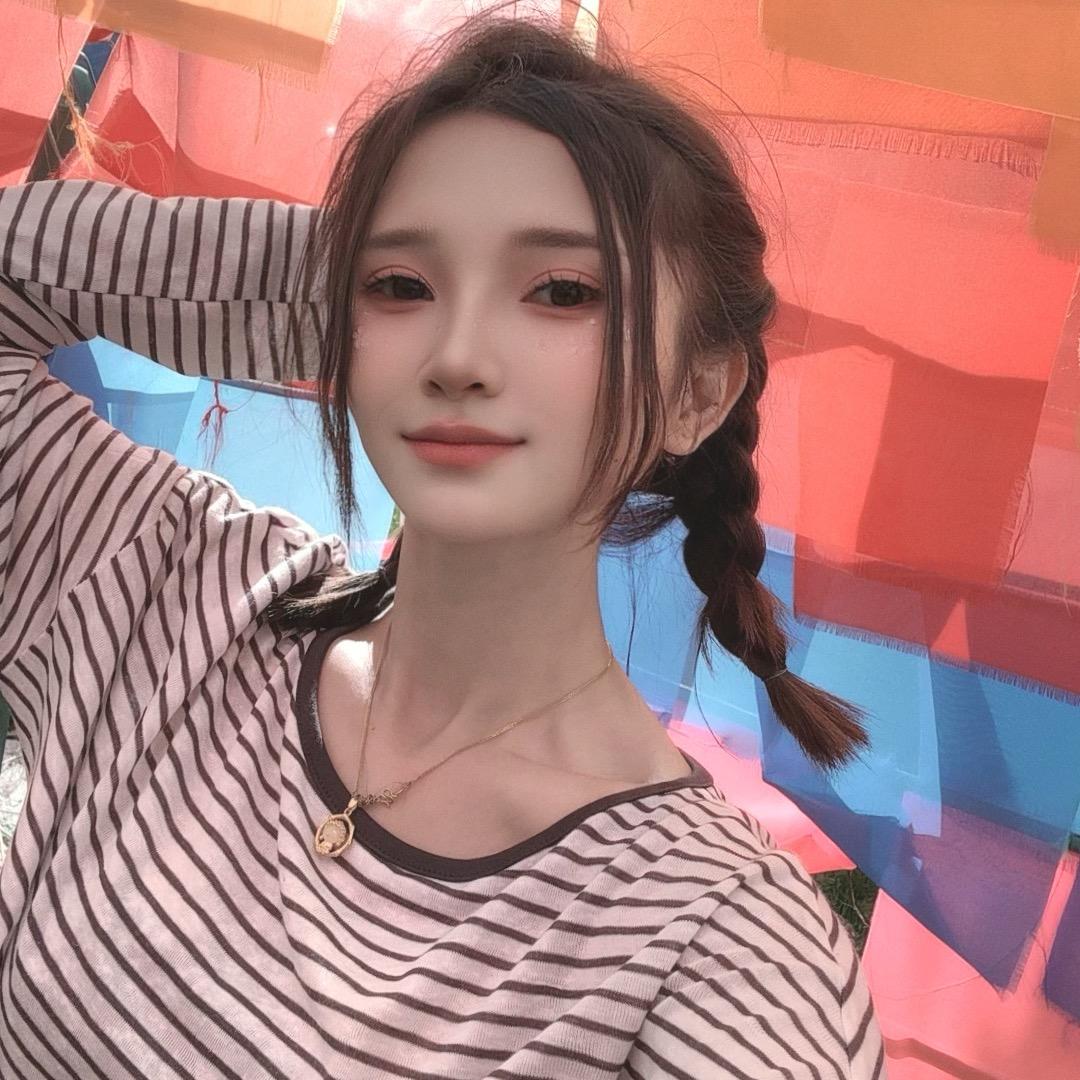 就叫冯冯吧