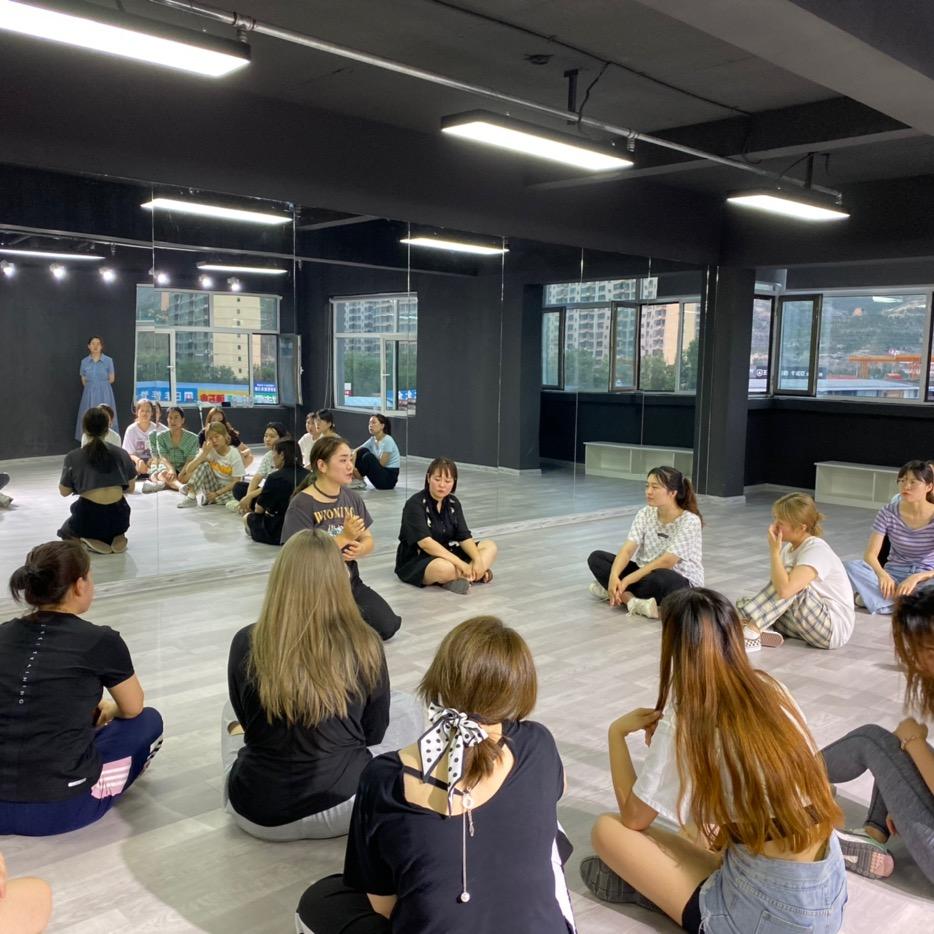 满满舞蹈工作室（咨询私信）