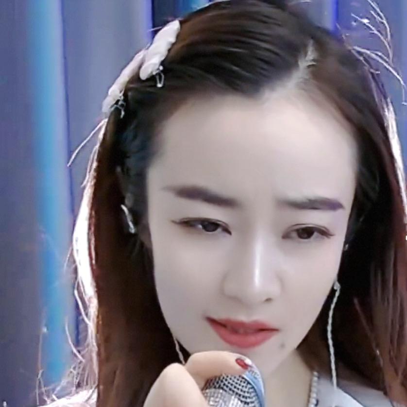 爱播的七色花🌹