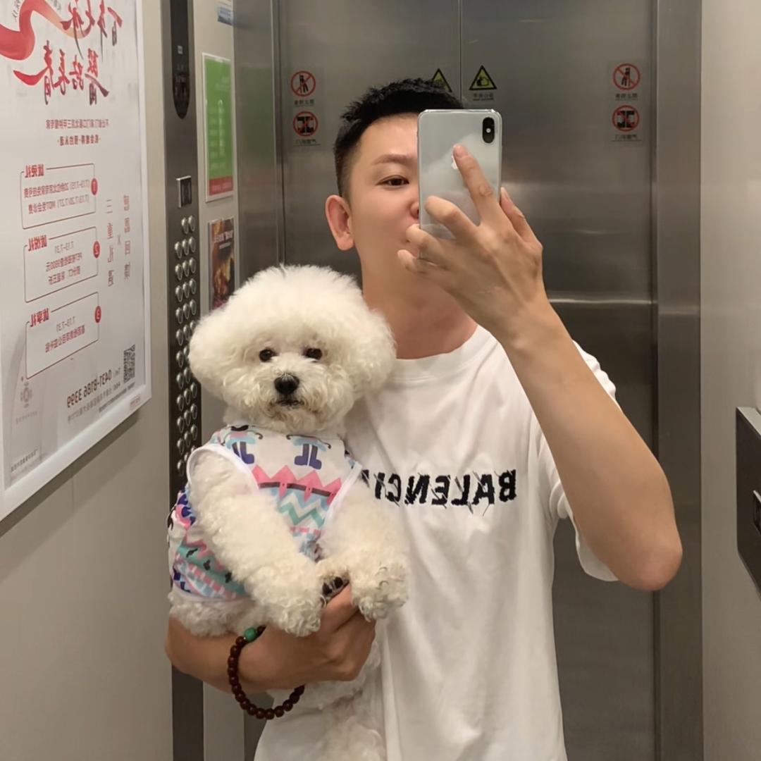 李迪奥（户外冲锋衣）