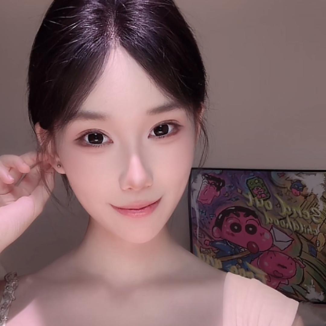 丫丫【主播灯光】