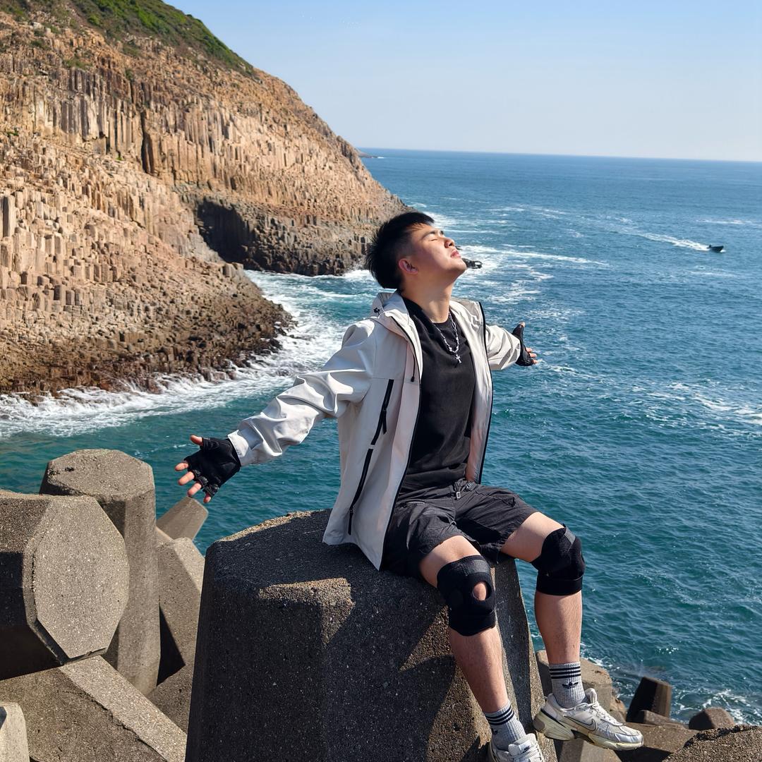 一伟⛰️爬山版