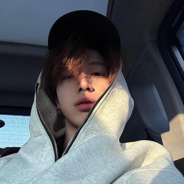 虹（193cm讨厌UMP）