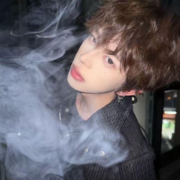 满山猴子我腚最红