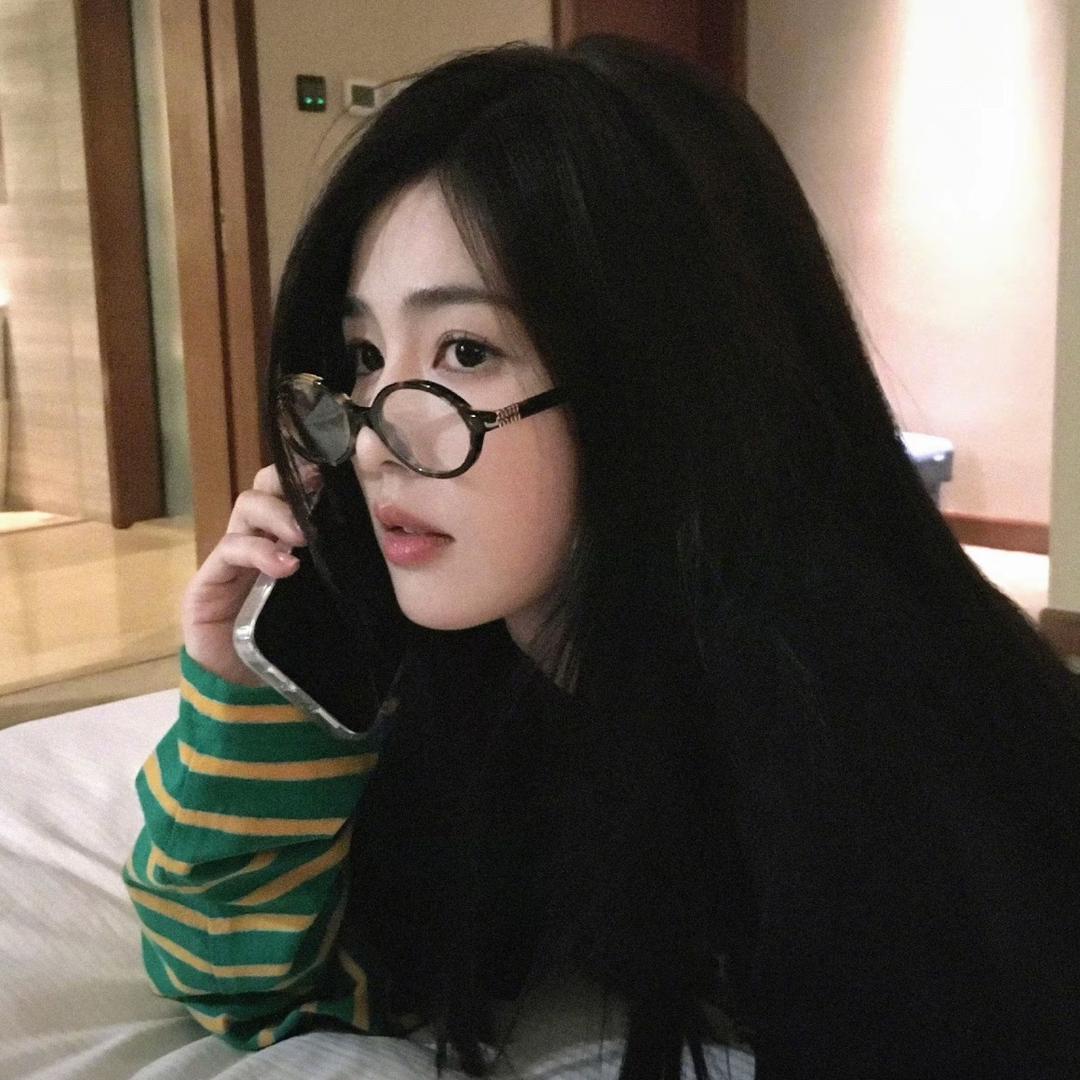 YIBO.
