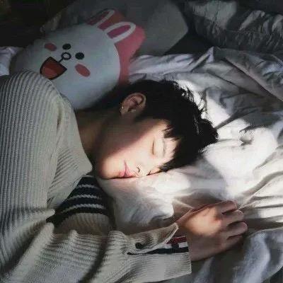 广西爱钓鱼的小伙