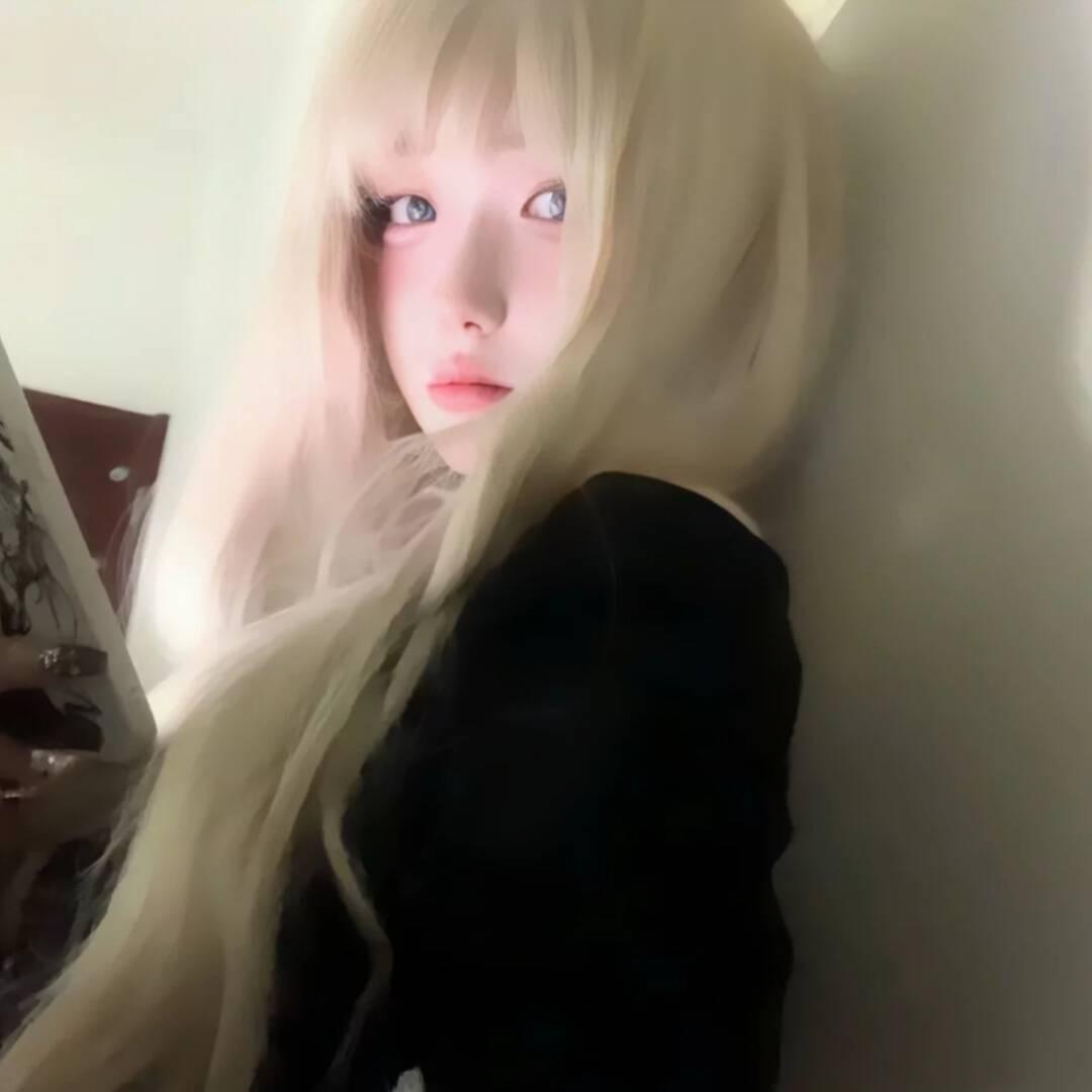 我也不太了解她