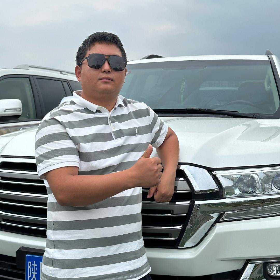 霸道老漠二手车（小罗）