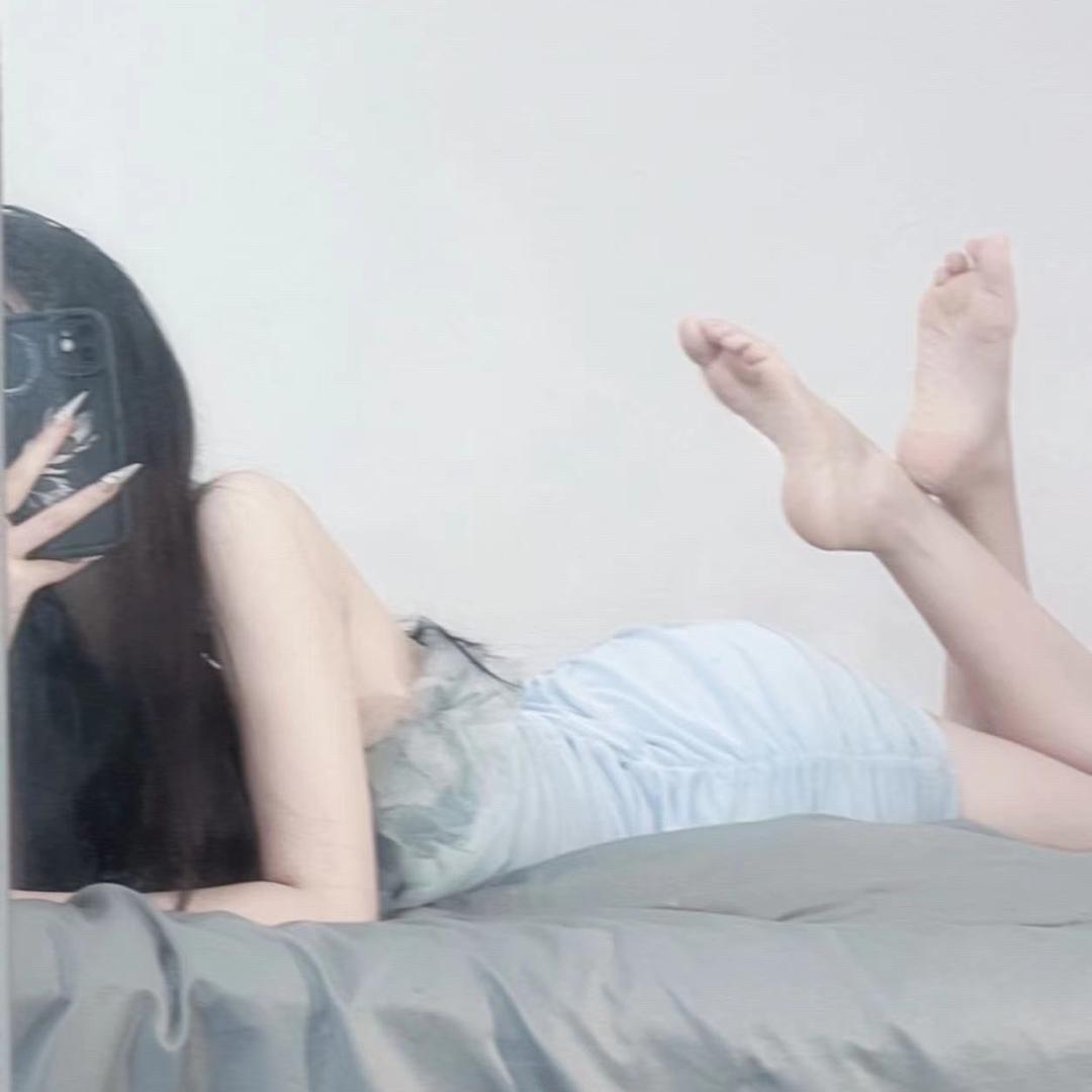 冉冉¥