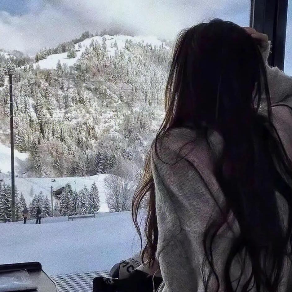 ＬＯＮＧ  Ｇ 轻奢 美业   （張