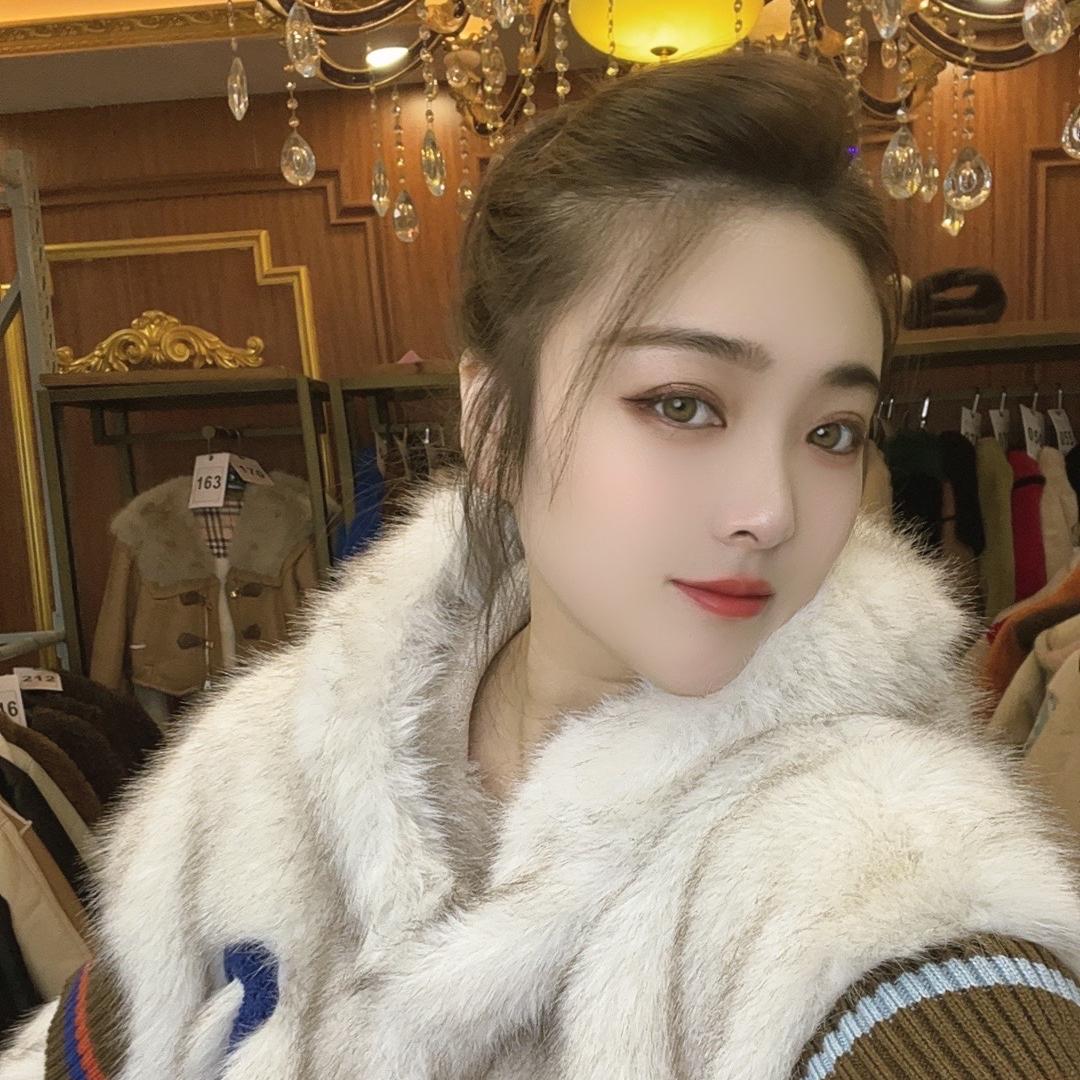 大婷婷的皮草店