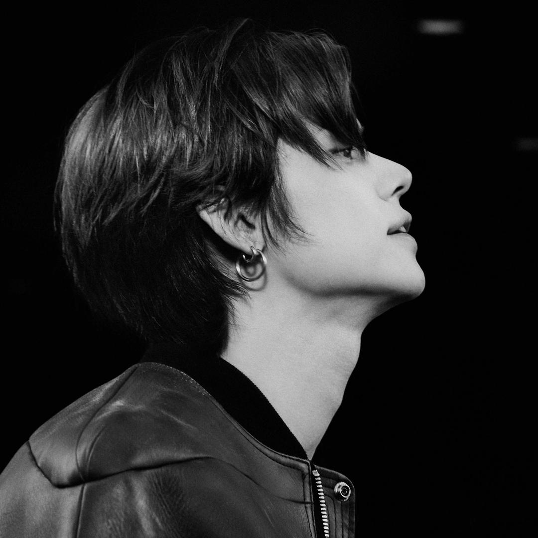 𝕭𝖑𝖆𝖈𝖐_𝕮𝖗𝖔𝖜