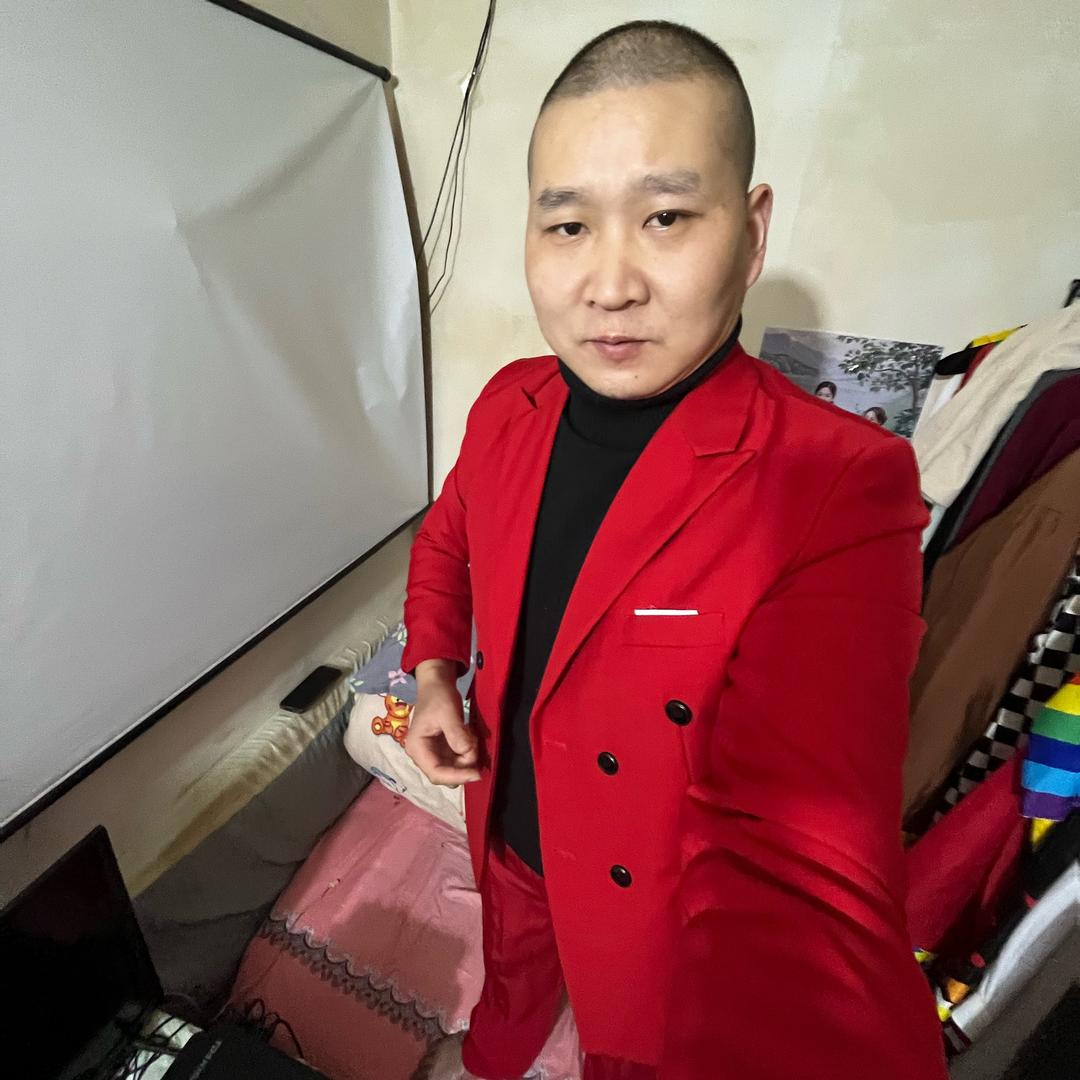 鹅颈村雲靖哥20.30～23.00直播