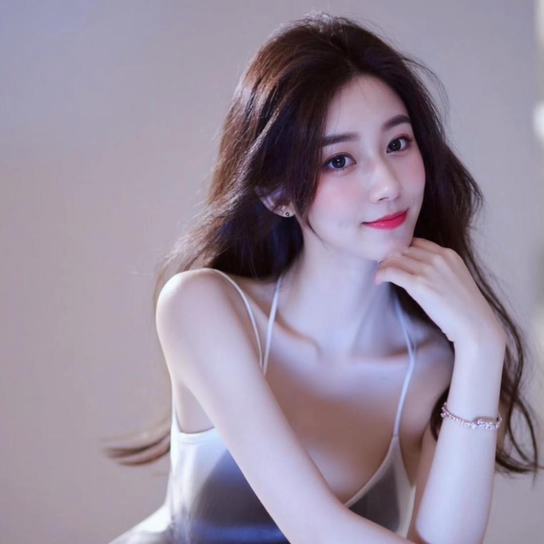 是糯米小姐姐颖煊