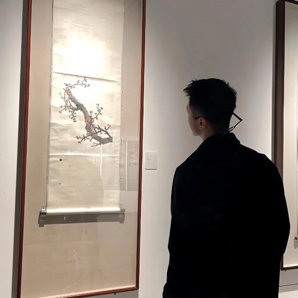 ￴ ￴￴ ￴  ￴ ￴ ￴