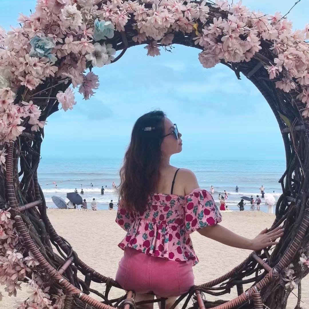 贝贝小姐