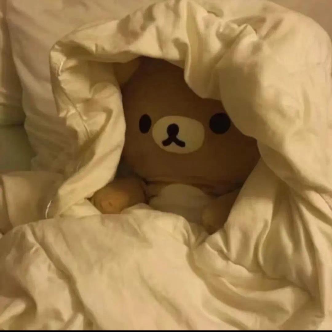 (￣(エ)￣)