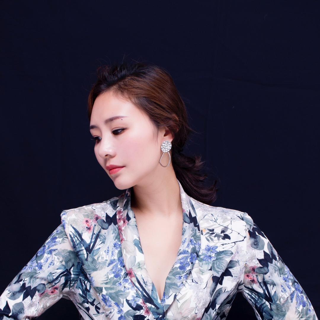 格格+万佳高端家政服务