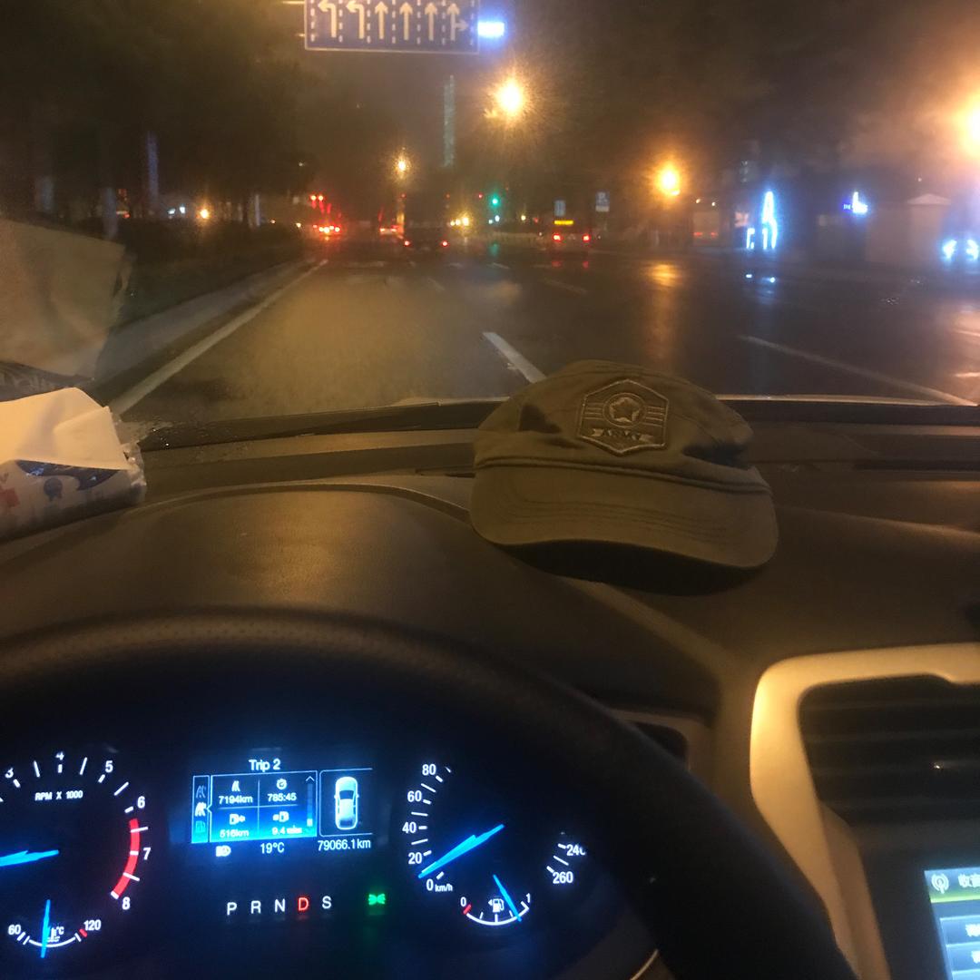 雨中的哲别