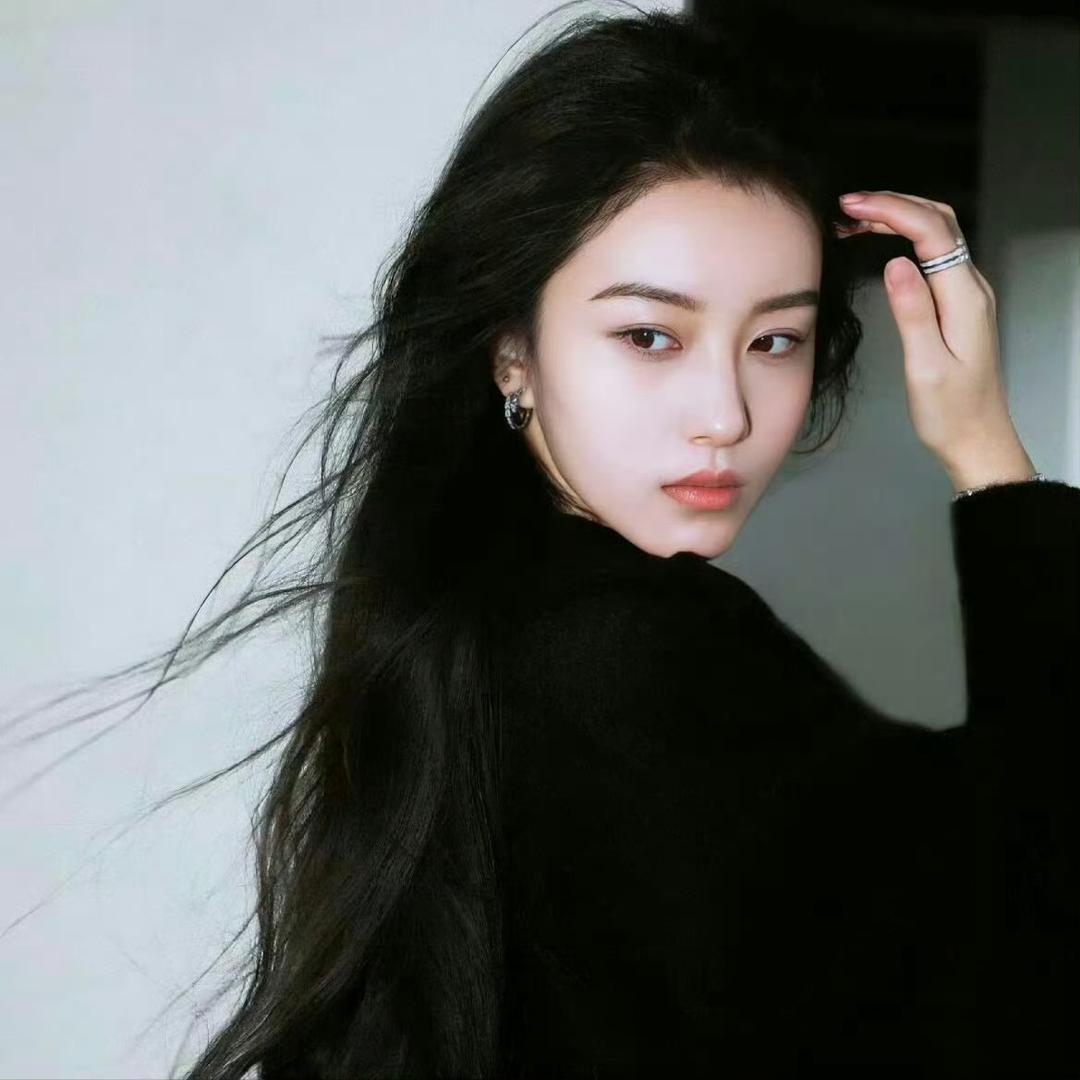 我只偷看你一眼