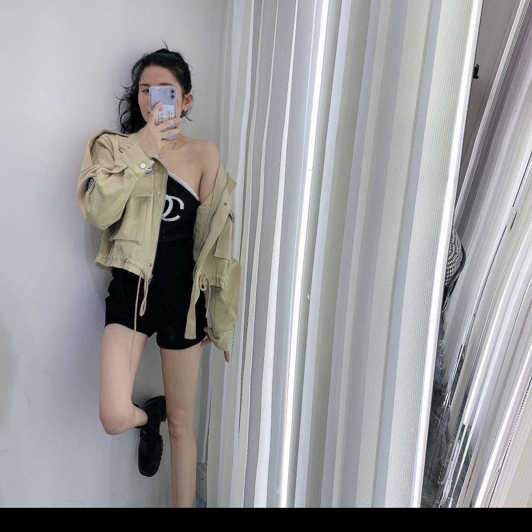 优衣服装