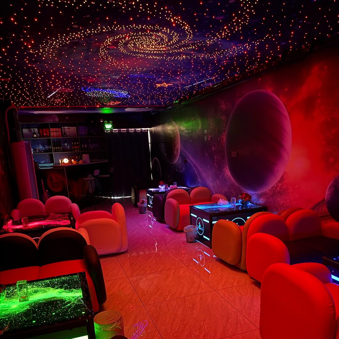 画莎酒馆官方号