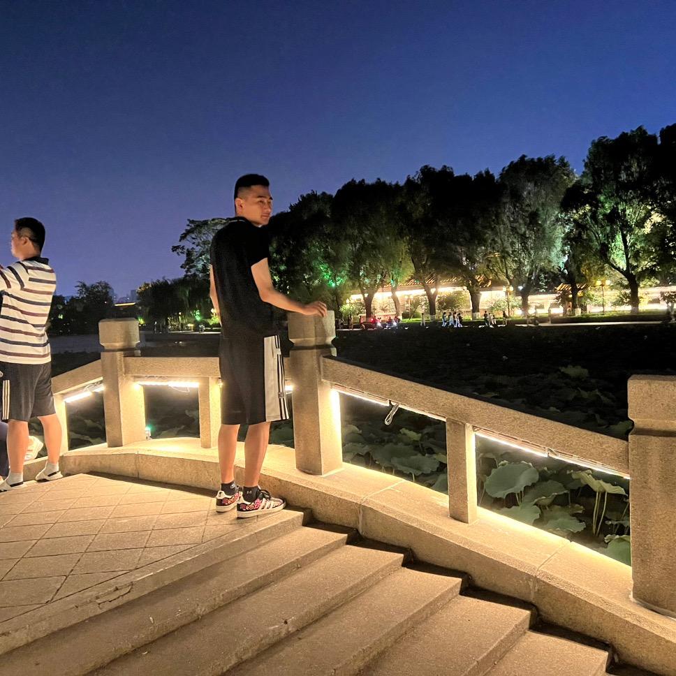 是小张哎