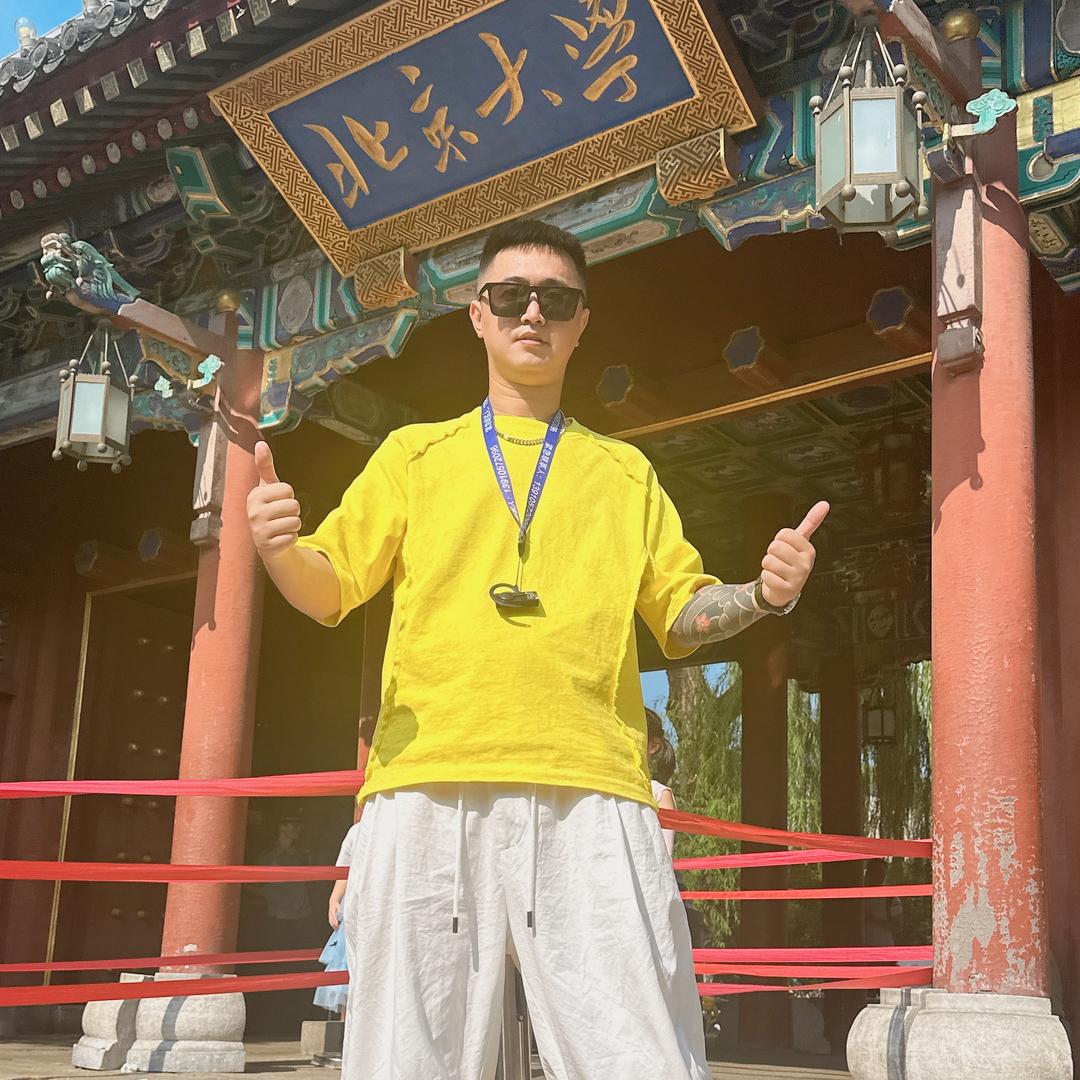 LIN   CLUB周峰