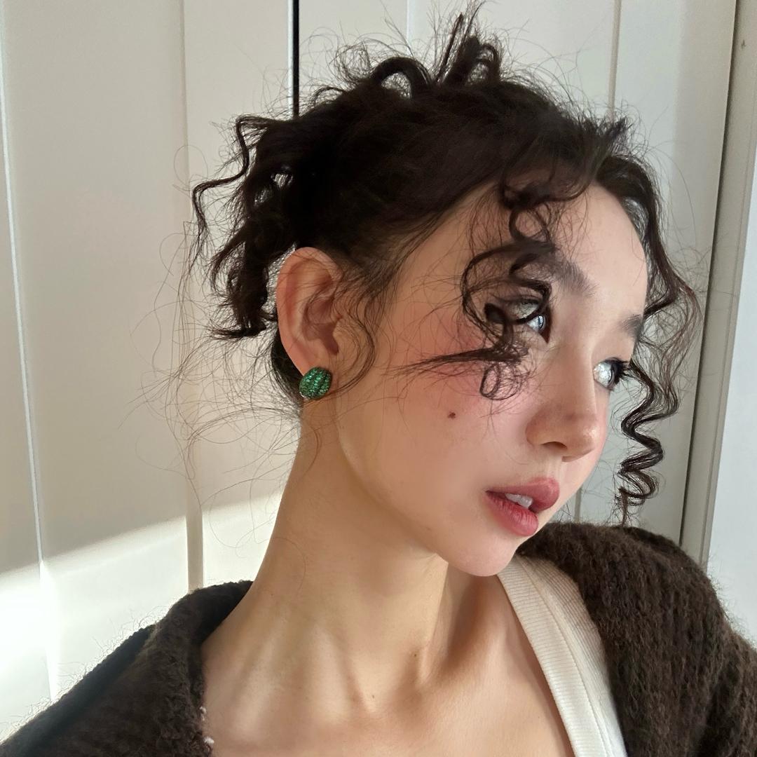 美女的烦恼