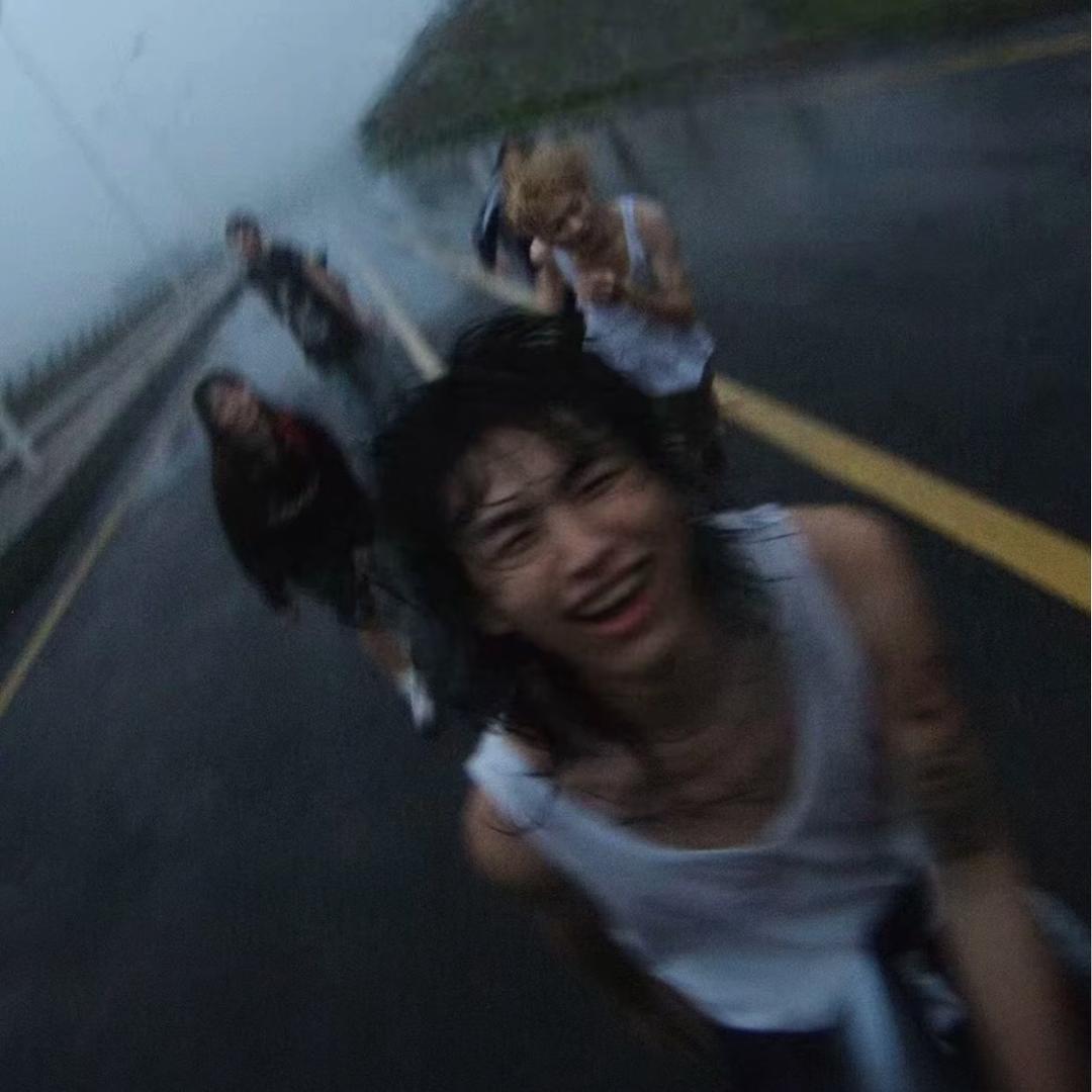 嘻一个