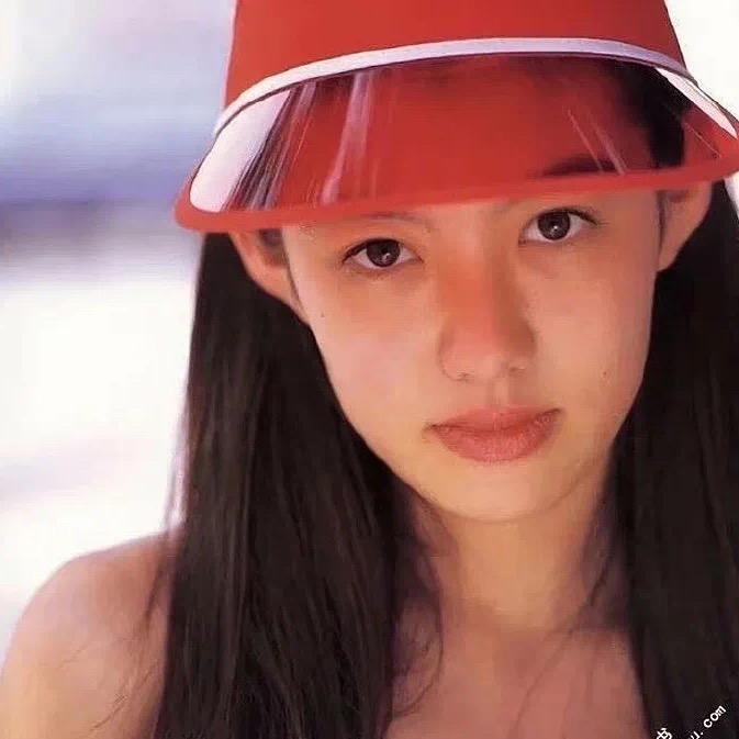 依柪尧_