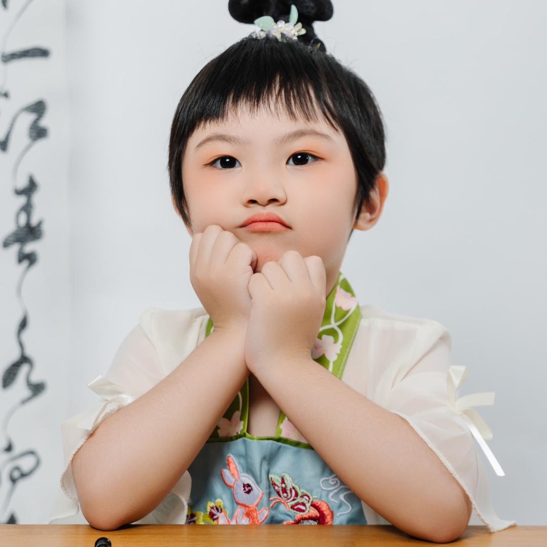 楷着电驴向前冲