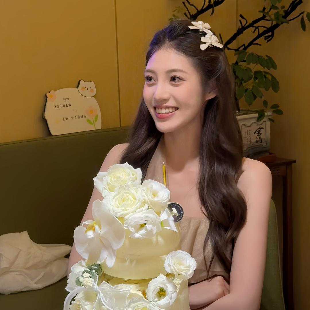 yiyi不迷糊⁰⁶²⁷