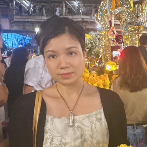 菲姐在泰国拜财神