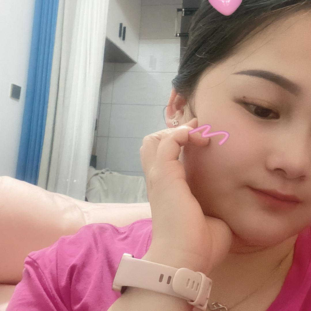 卖手机的小姐姐👧