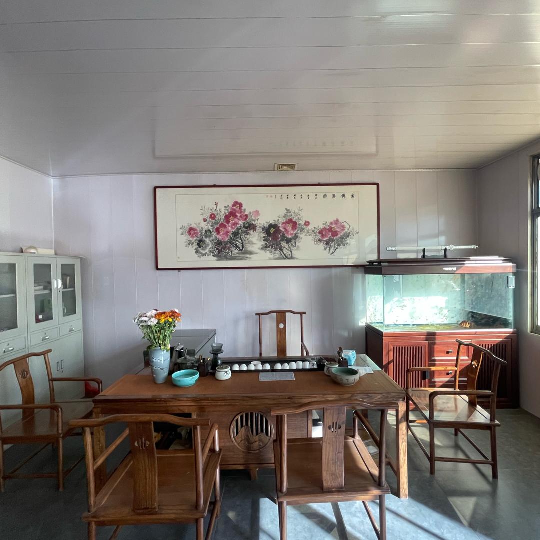 母猪繁育养殖基地