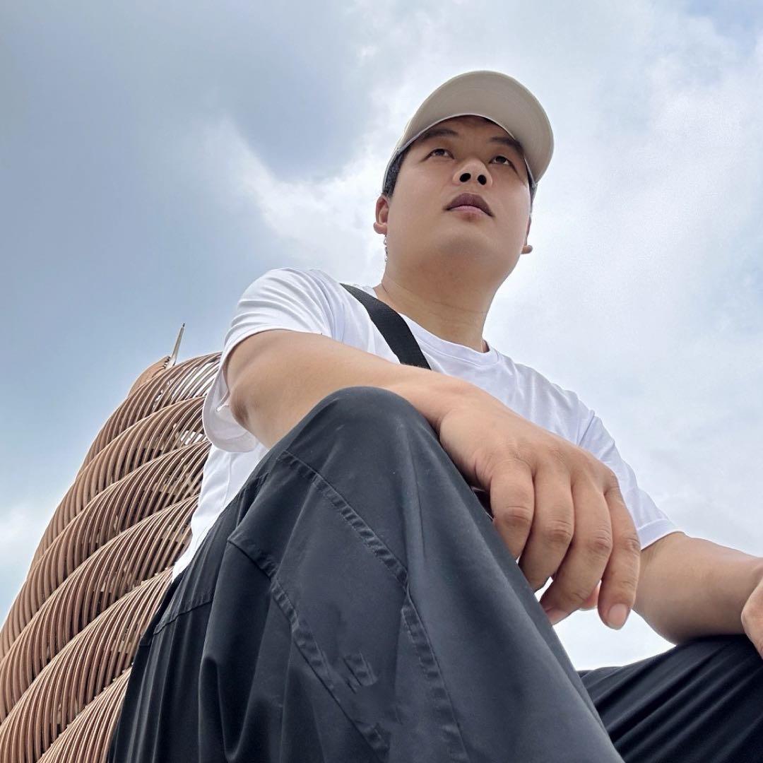 李拜天拍摄