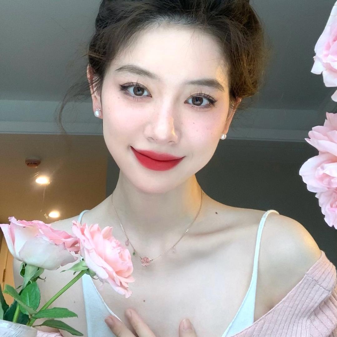 Hy~